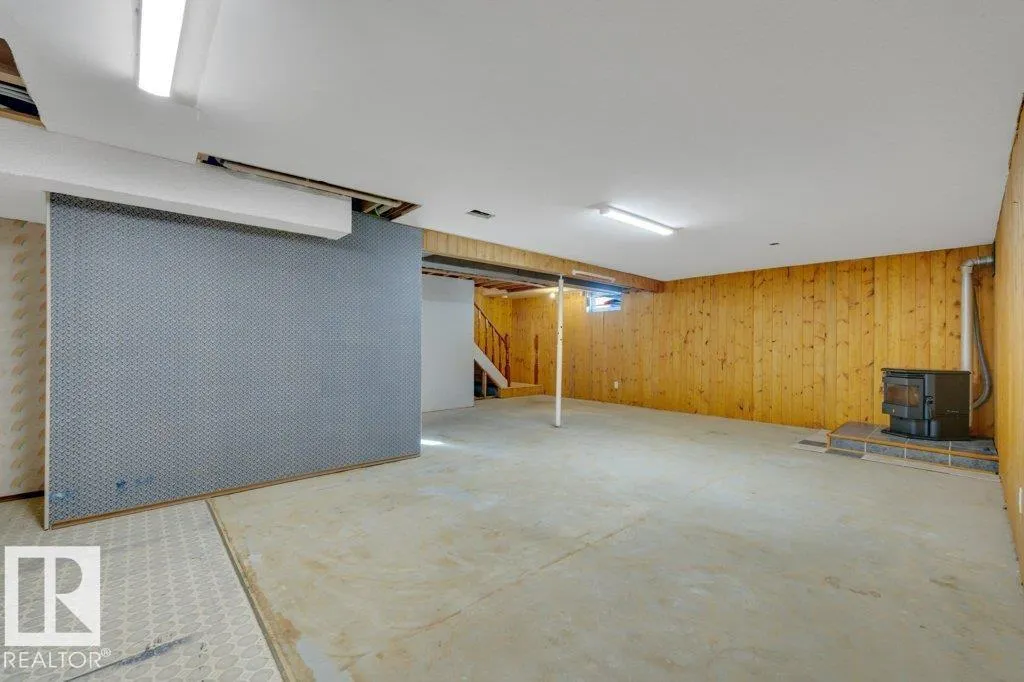 3506 44 ST