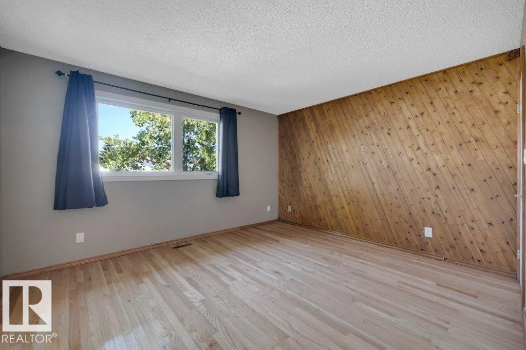 3506 44 ST