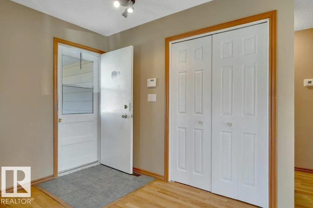 3506 44 ST