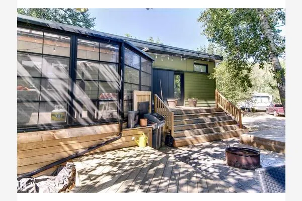 #16 51010 Range Road 264