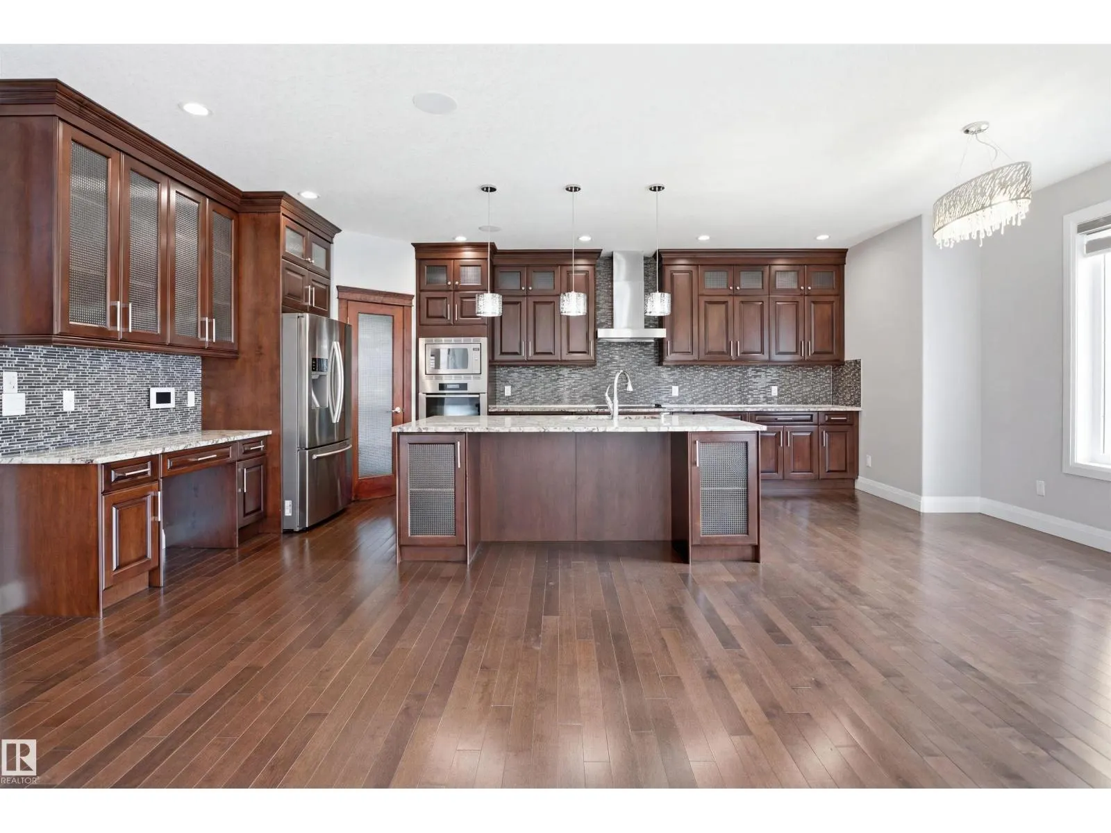 427 Windermere RD NW