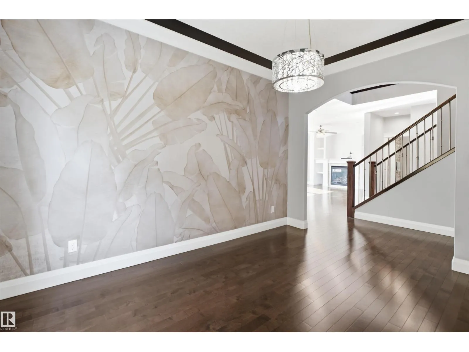 427 Windermere RD NW