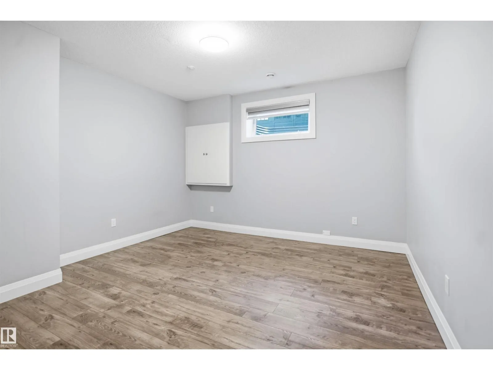 427 Windermere RD NW