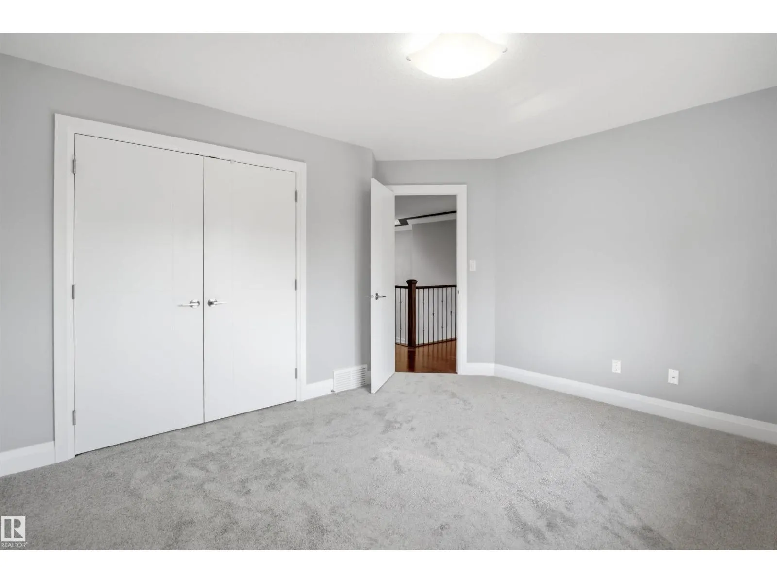 427 Windermere RD NW