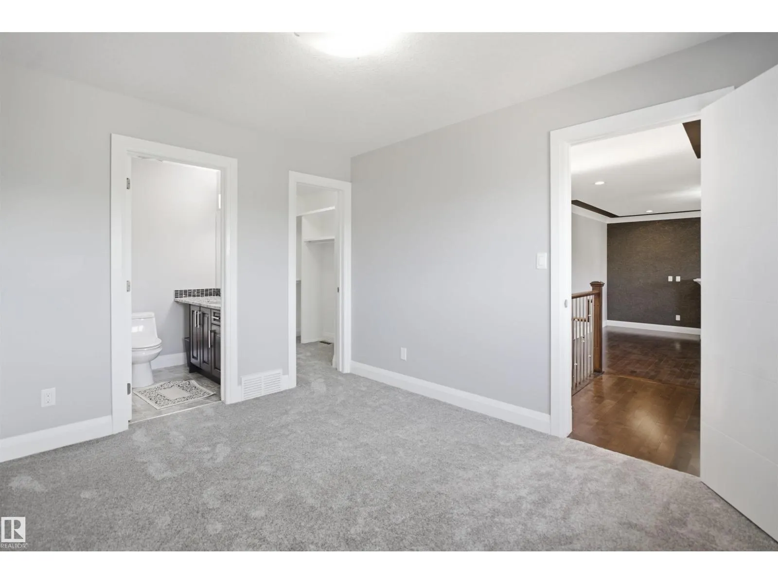 427 Windermere RD NW