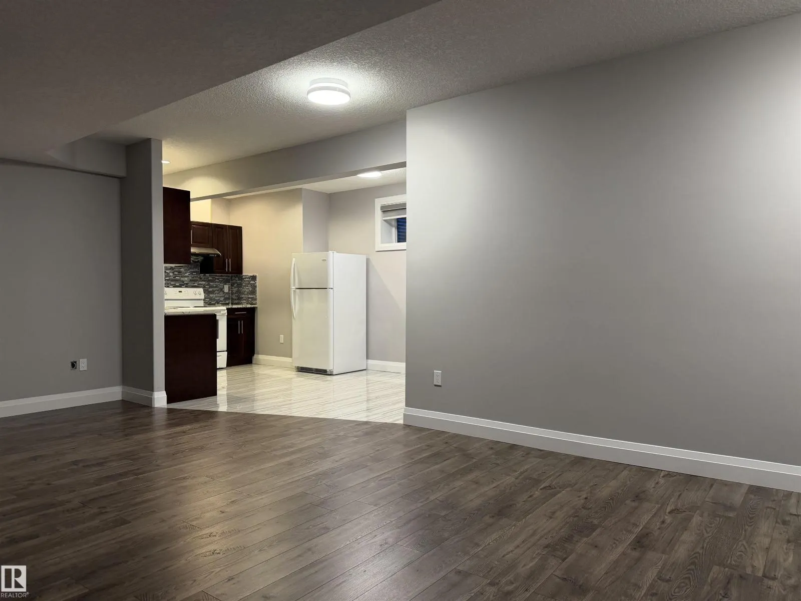 427 Windermere RD NW