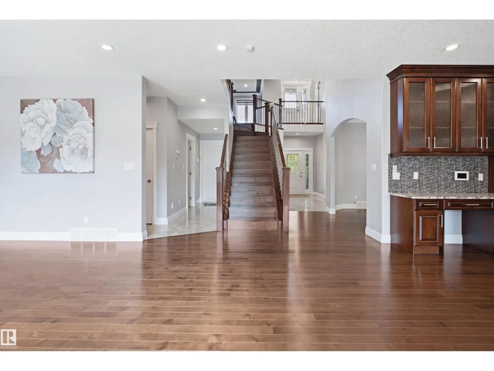 427 Windermere RD NW
