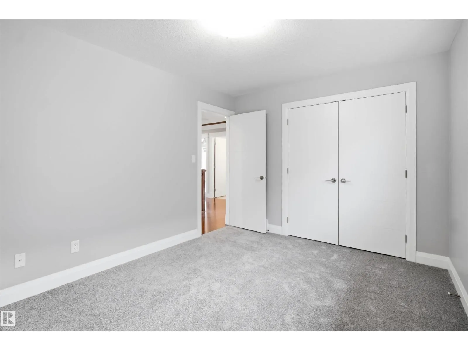 427 Windermere RD NW