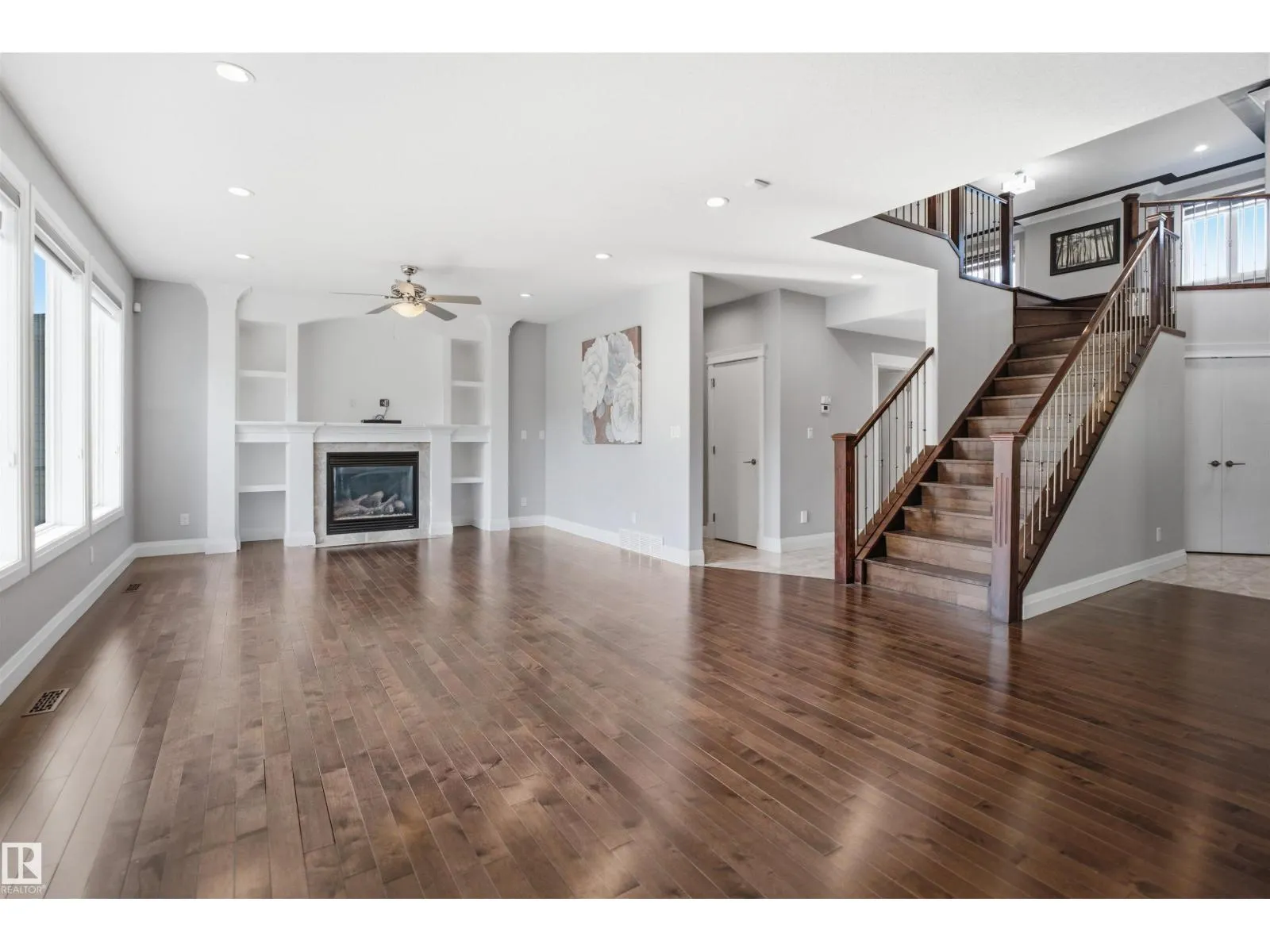 427 Windermere RD NW