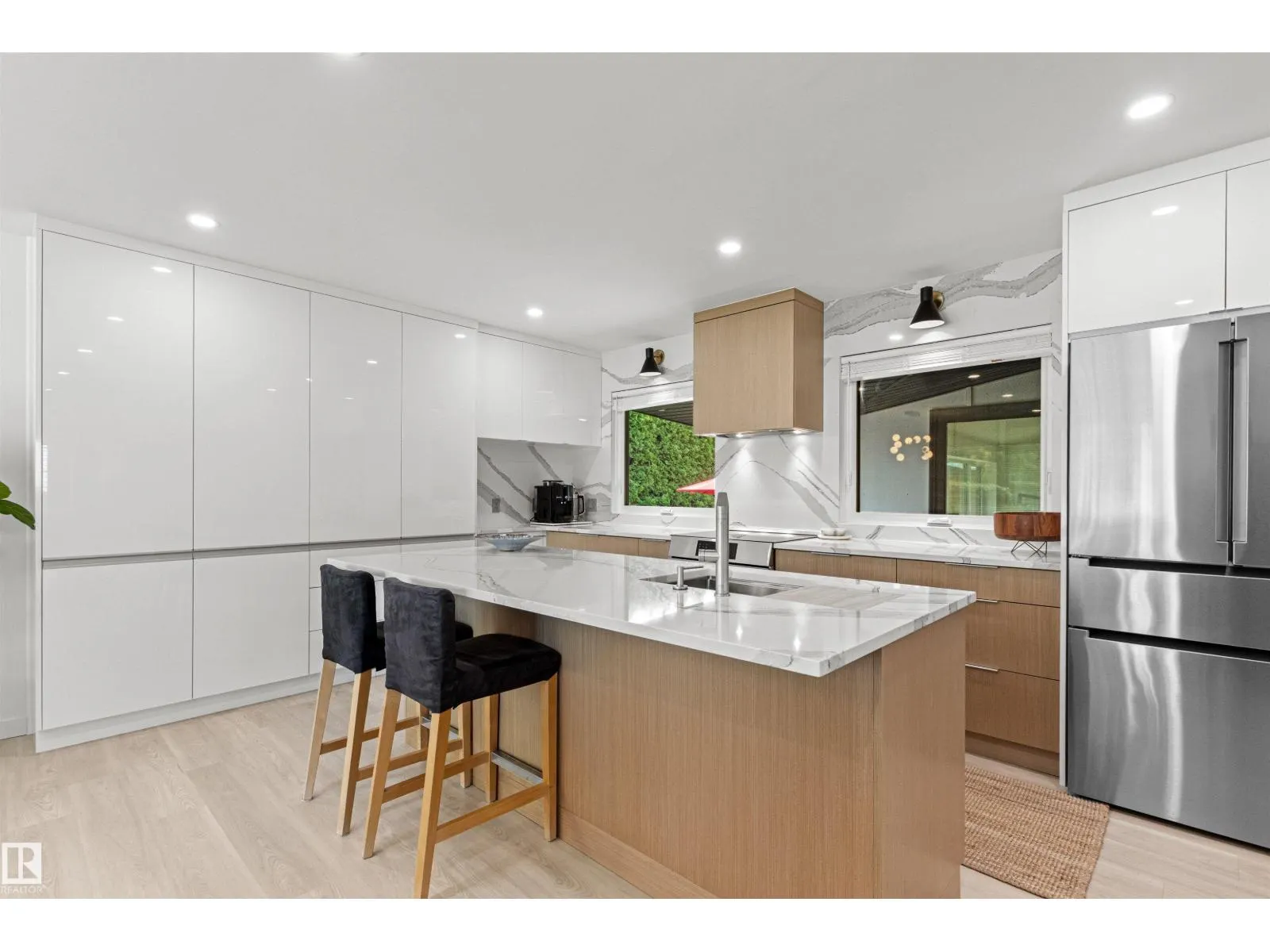 4704 106A AV NW