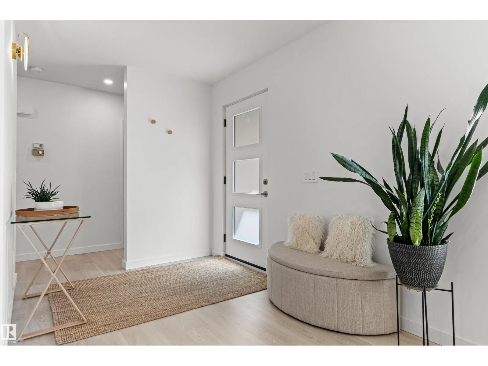 4704 106A AV NW