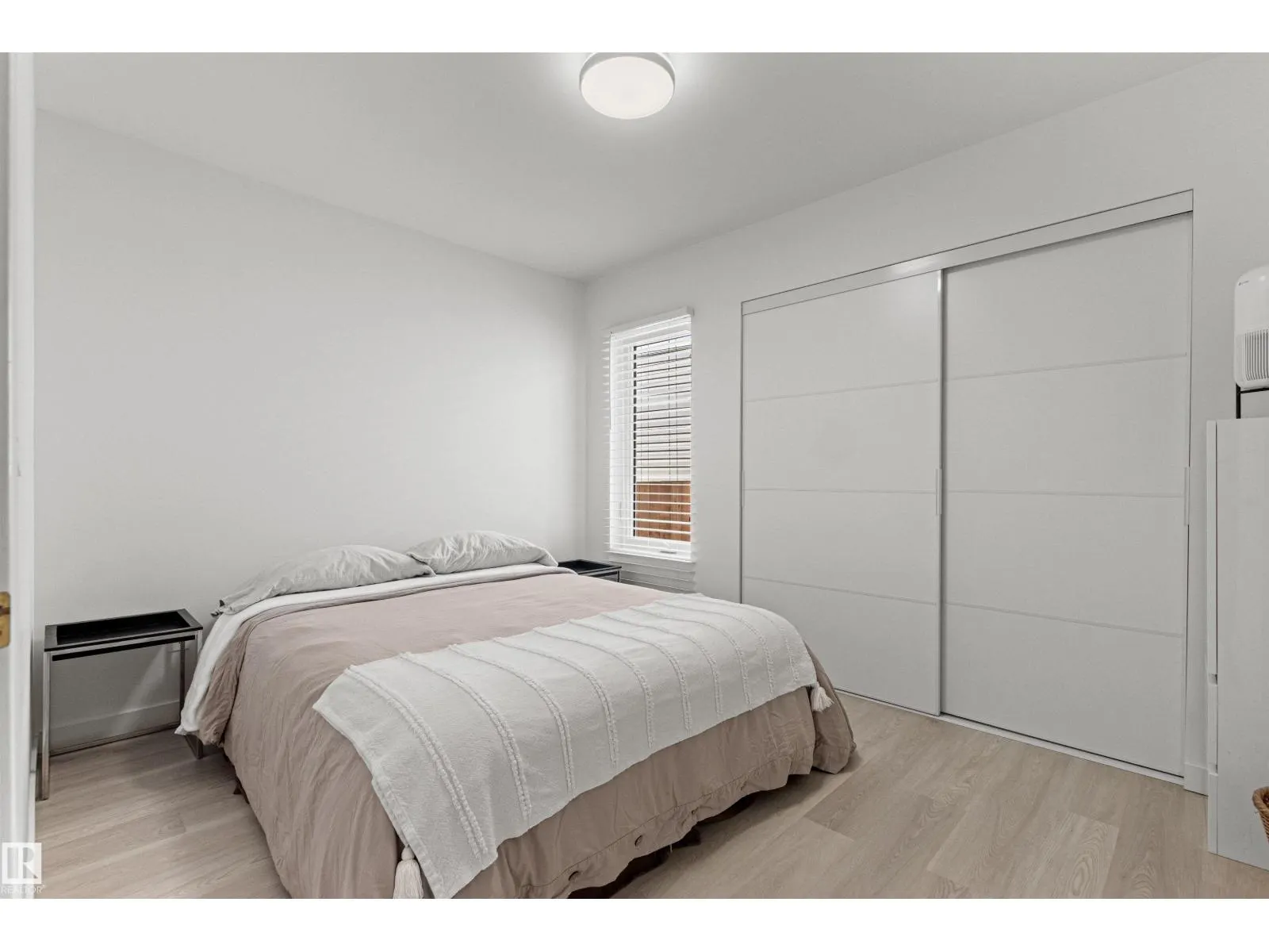 4704 106A AV NW