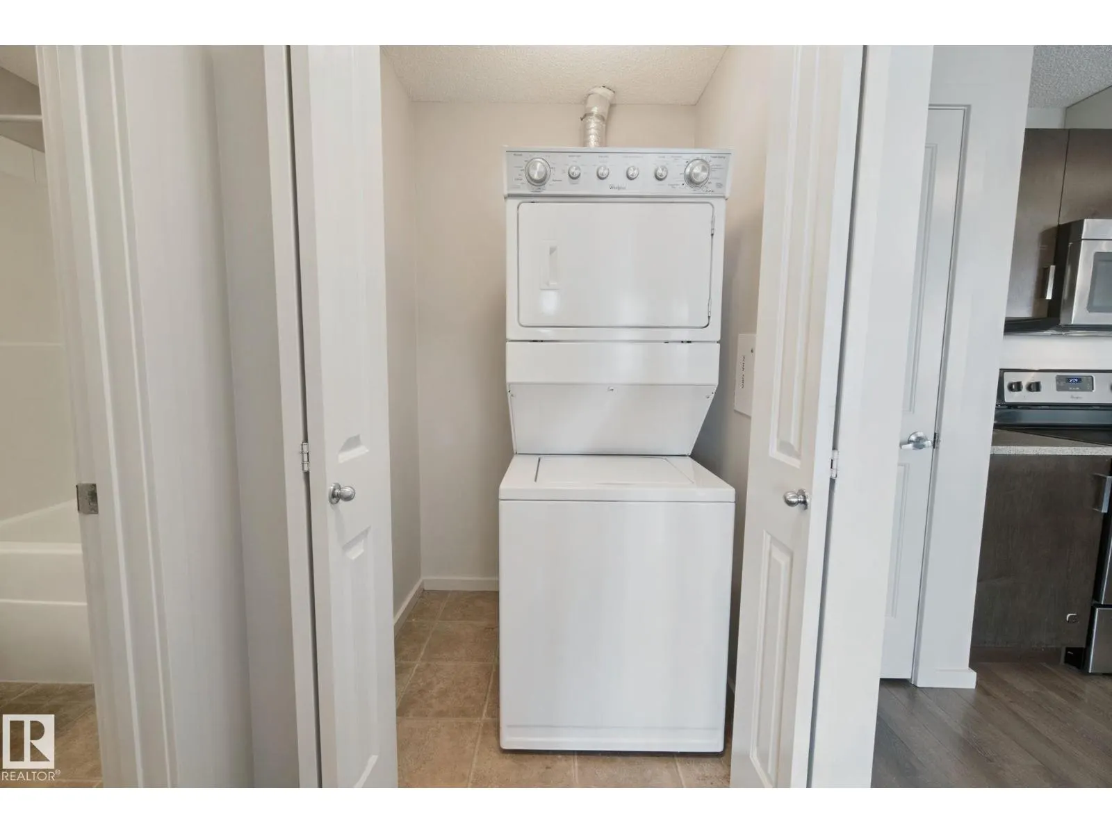 #330 390 Windermere RD NW
