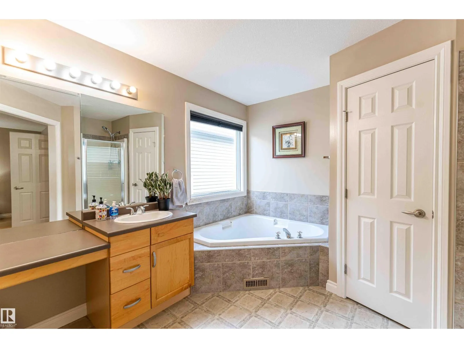 5092 THIBAULT WY NW