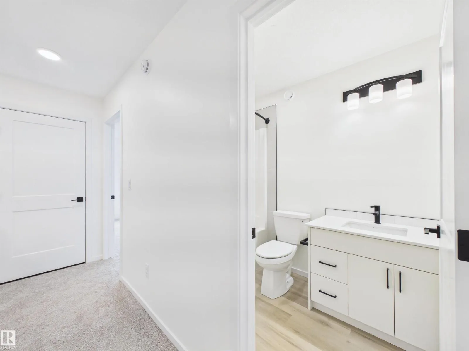 21 BRICKYARD LI