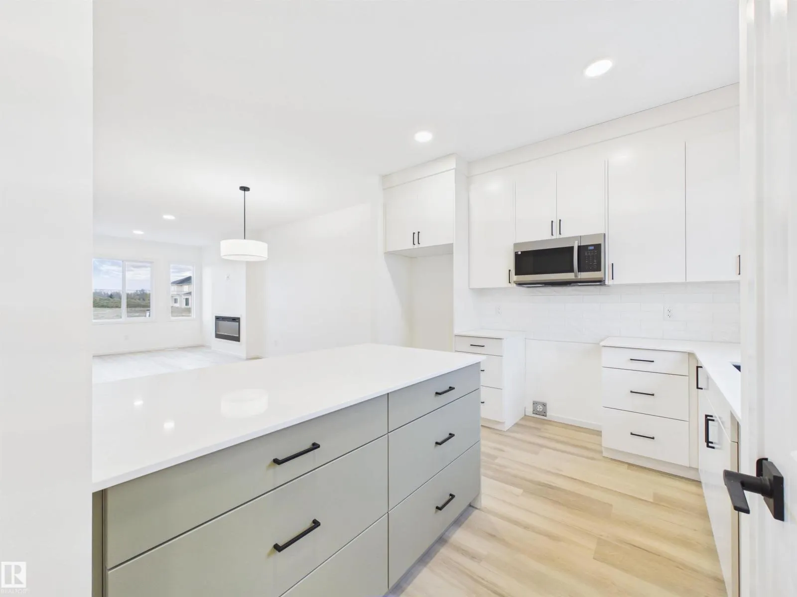 21 BRICKYARD LI