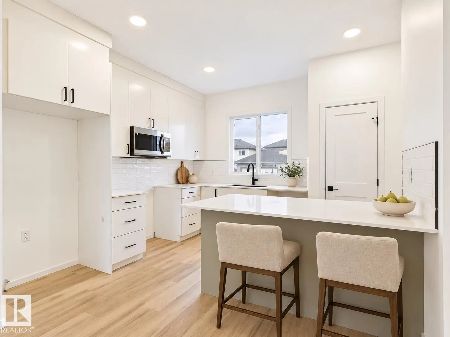 21 BRICKYARD LI
