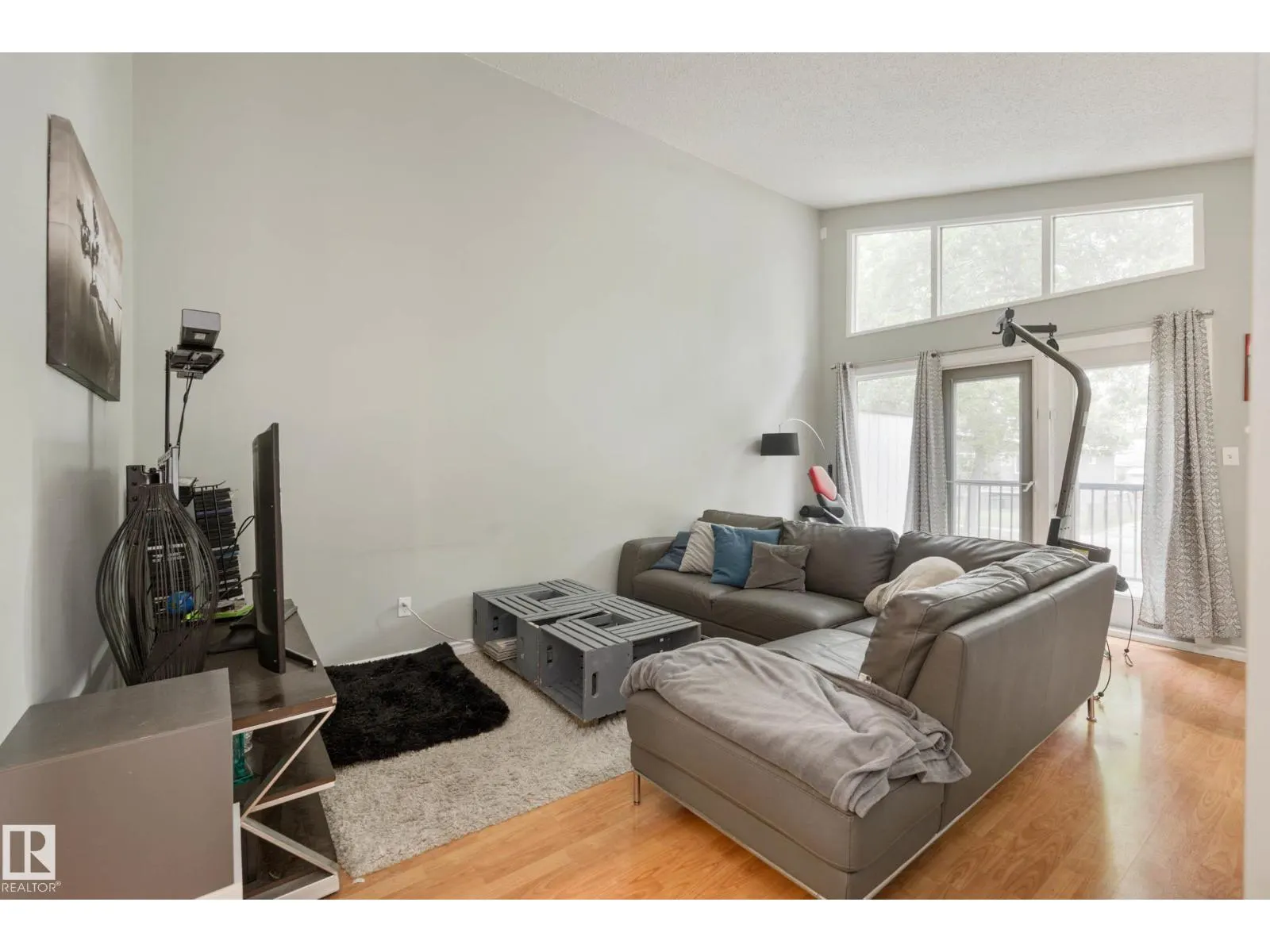 11828 & 11830 45 ST NW