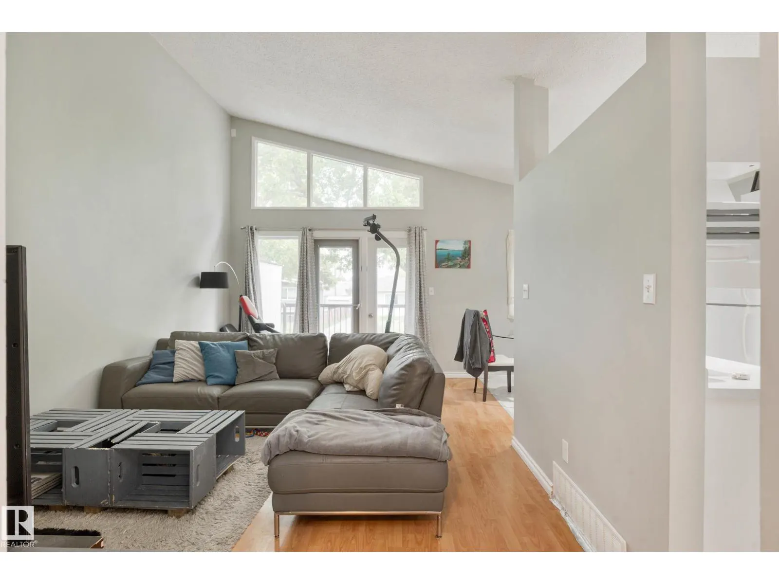 11828 & 11830 45 ST NW