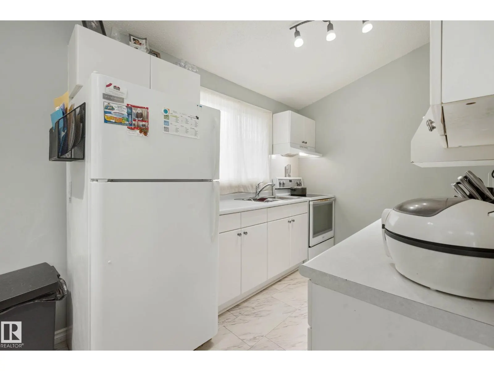 11828 & 11830 45 ST NW