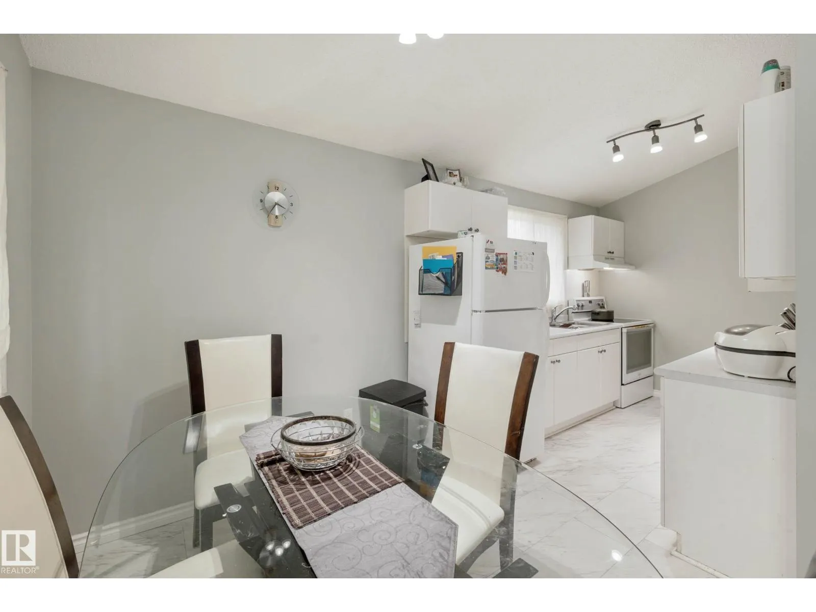 11828 & 11830 45 ST NW