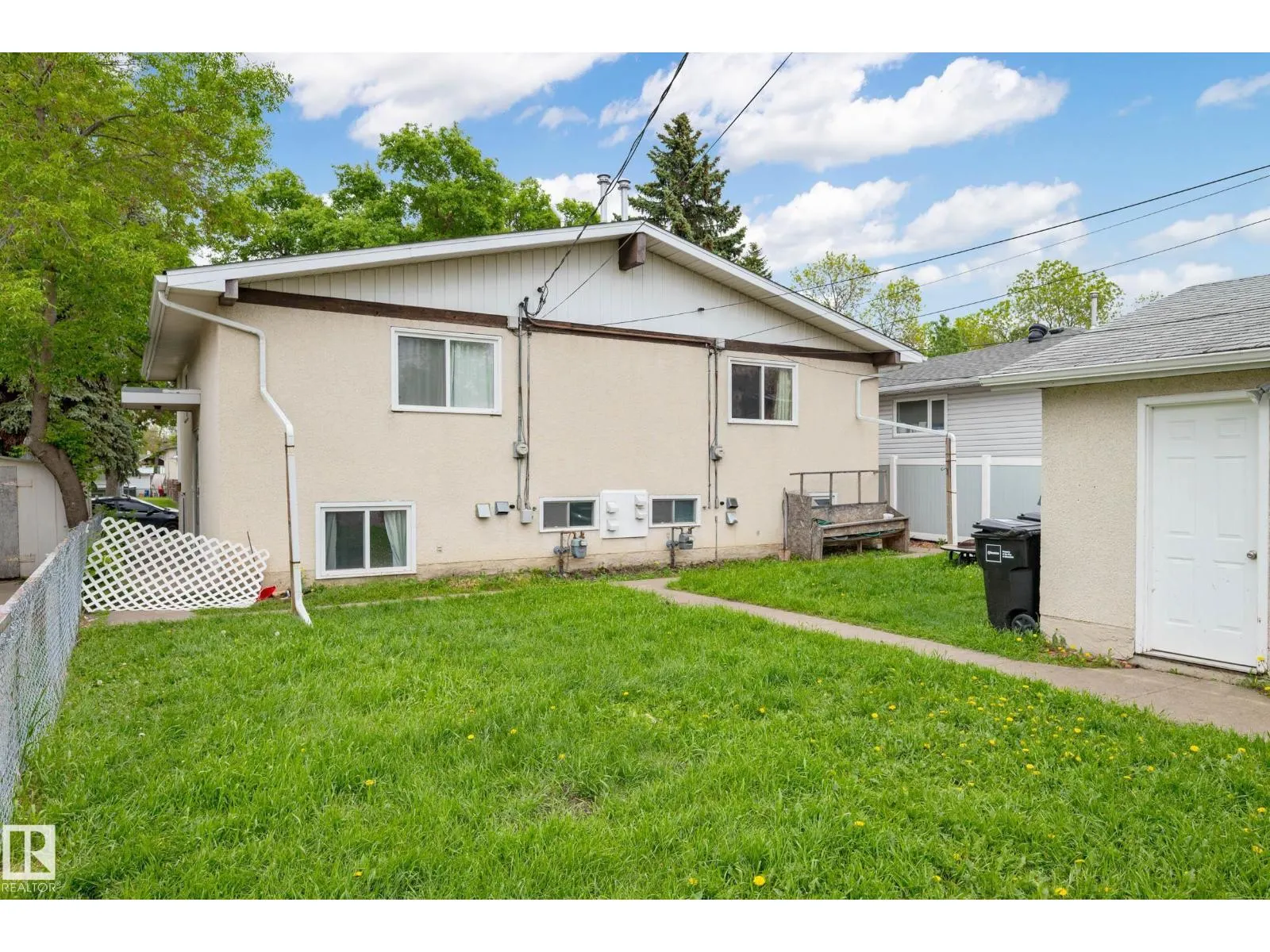11828 & 11830 45 ST NW