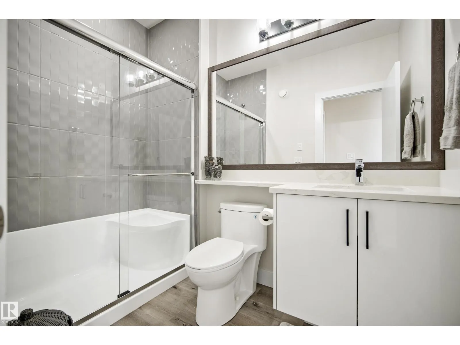 5813 PELERIN CR