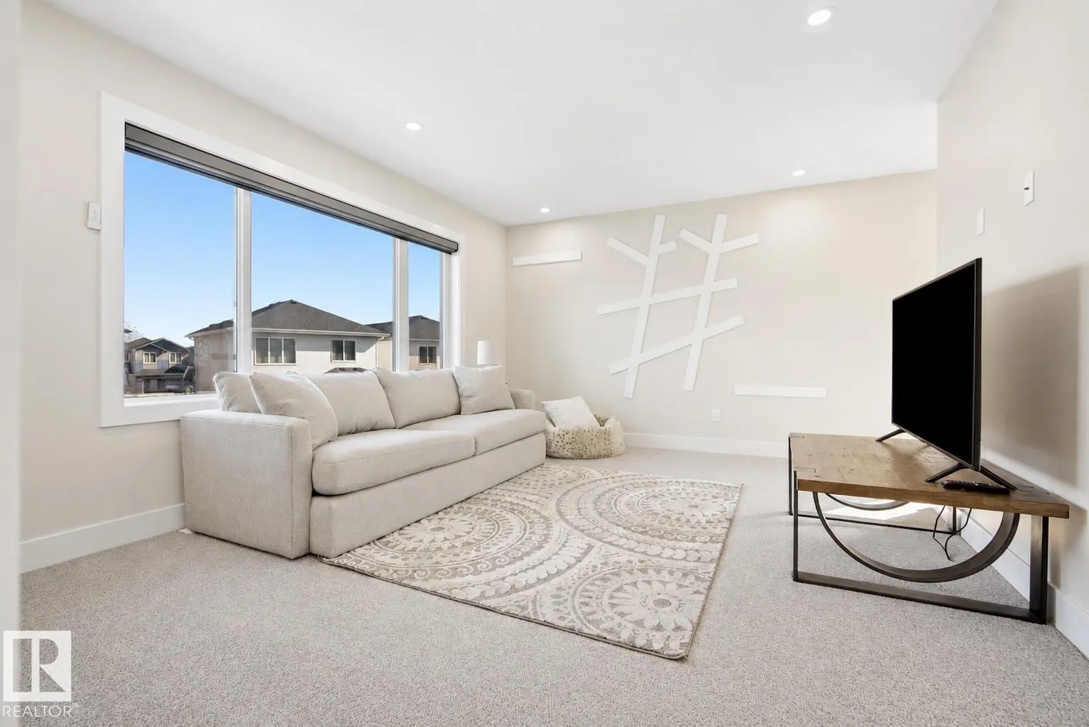 5813 PELERIN CR