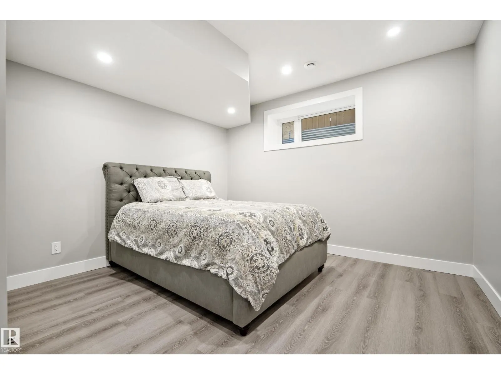5813 PELERIN CR