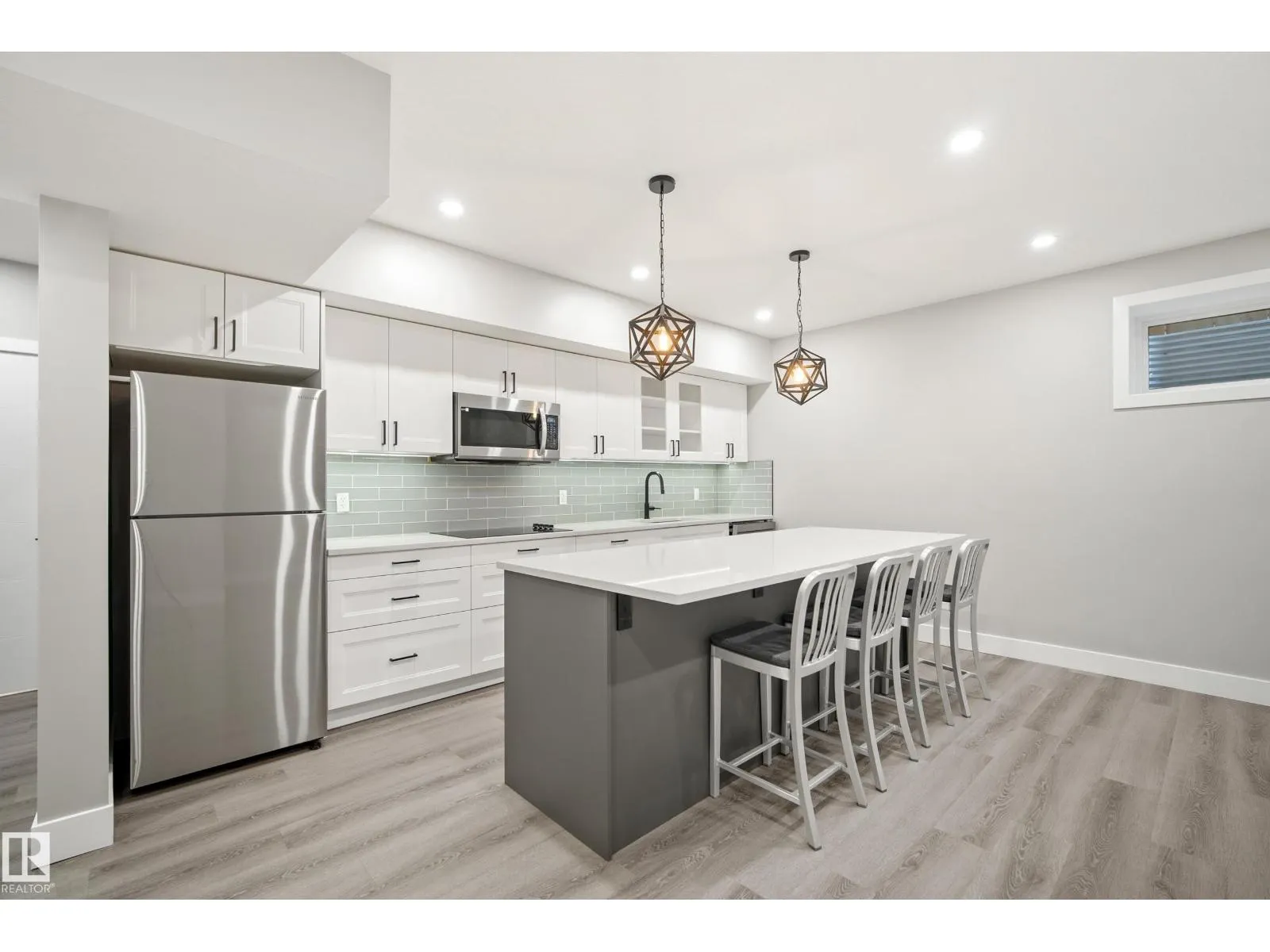 5813 PELERIN CR