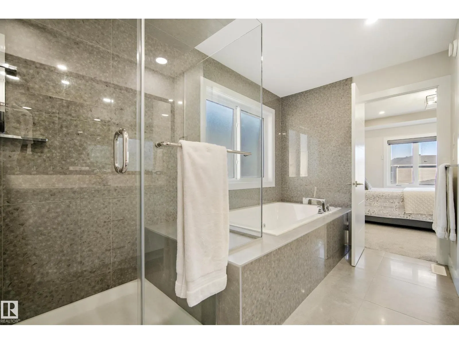 5813 PELERIN CR
