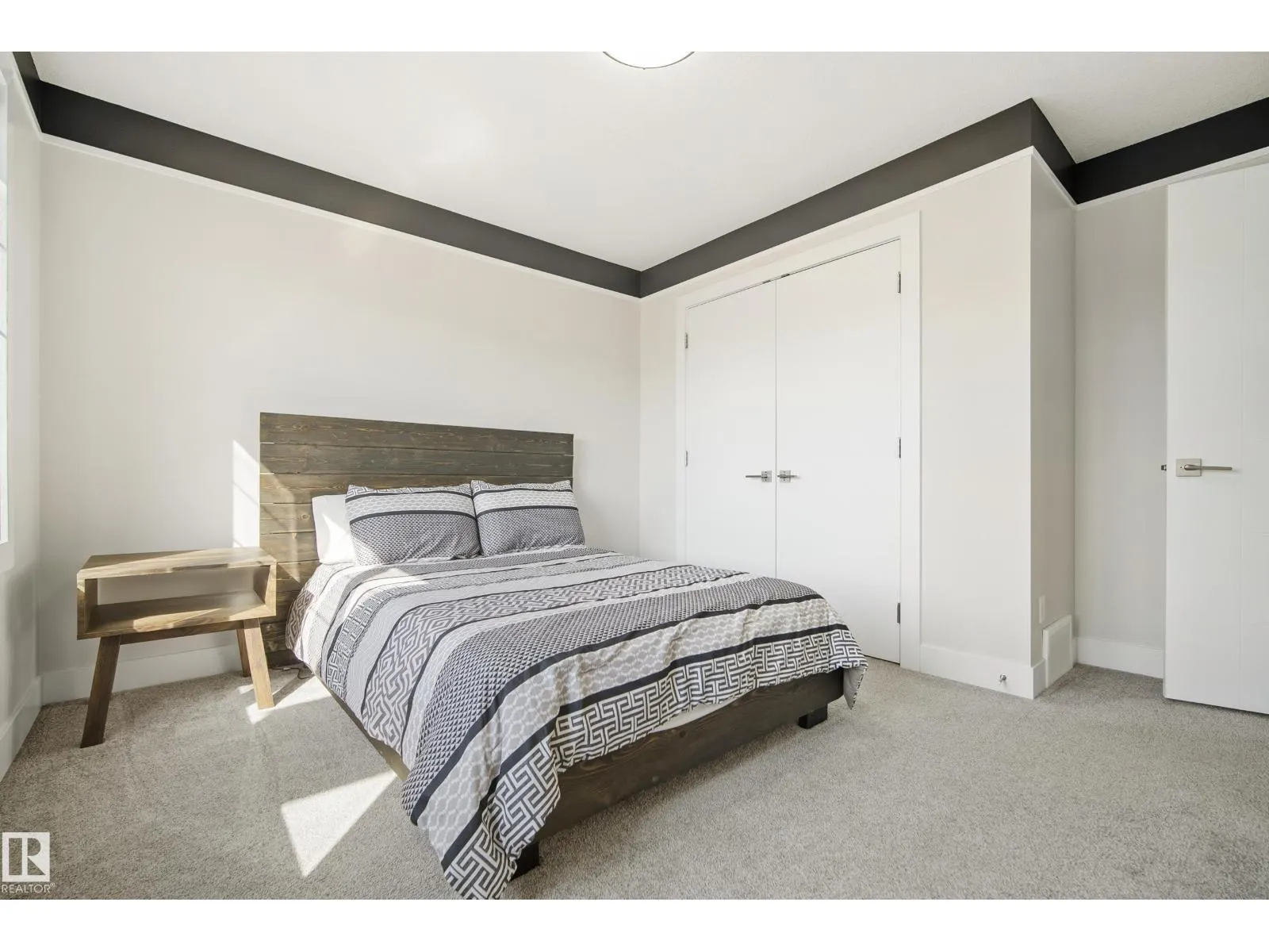 5813 PELERIN CR