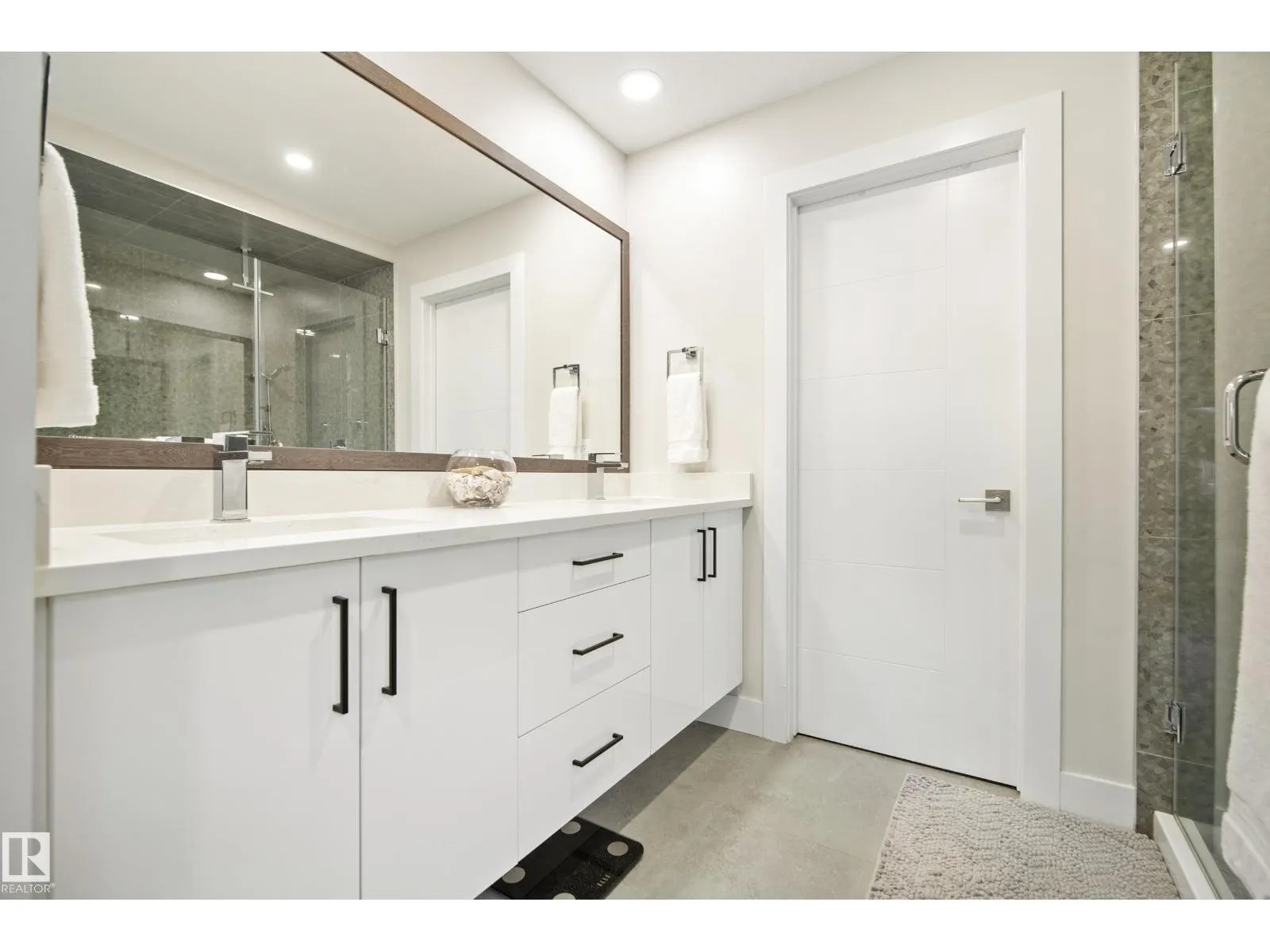5813 PELERIN CR