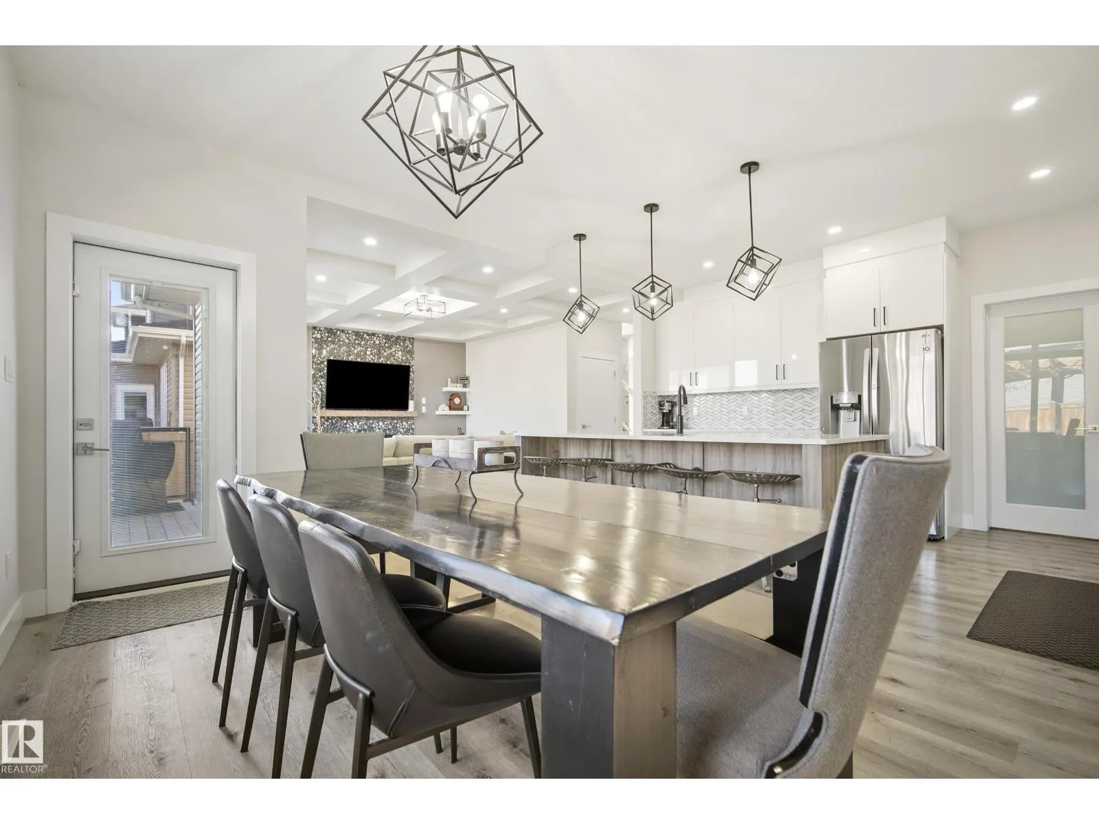 5813 PELERIN CR