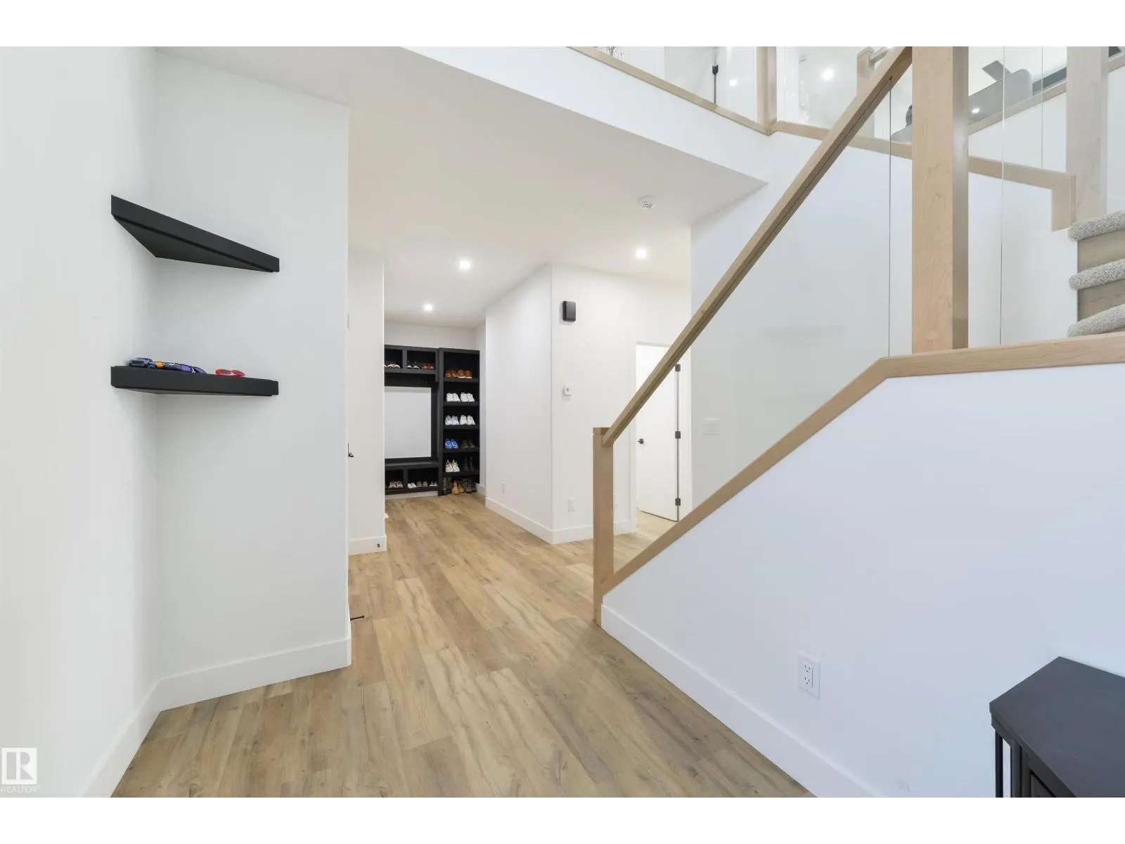 1758 WESTERRA LO