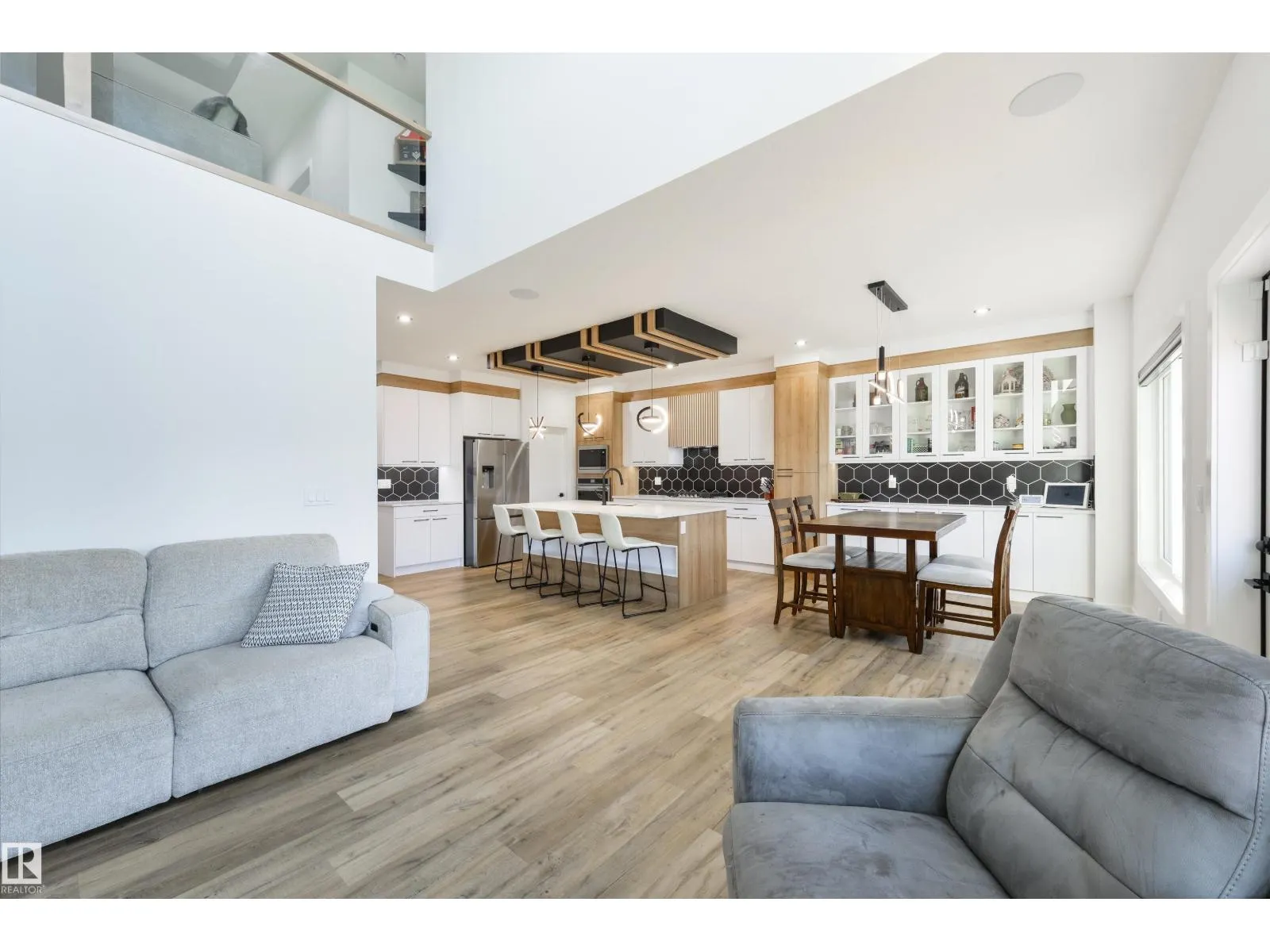 1758 WESTERRA LO