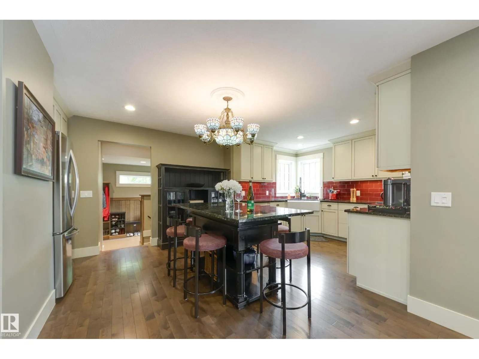 11210 60 ST NW