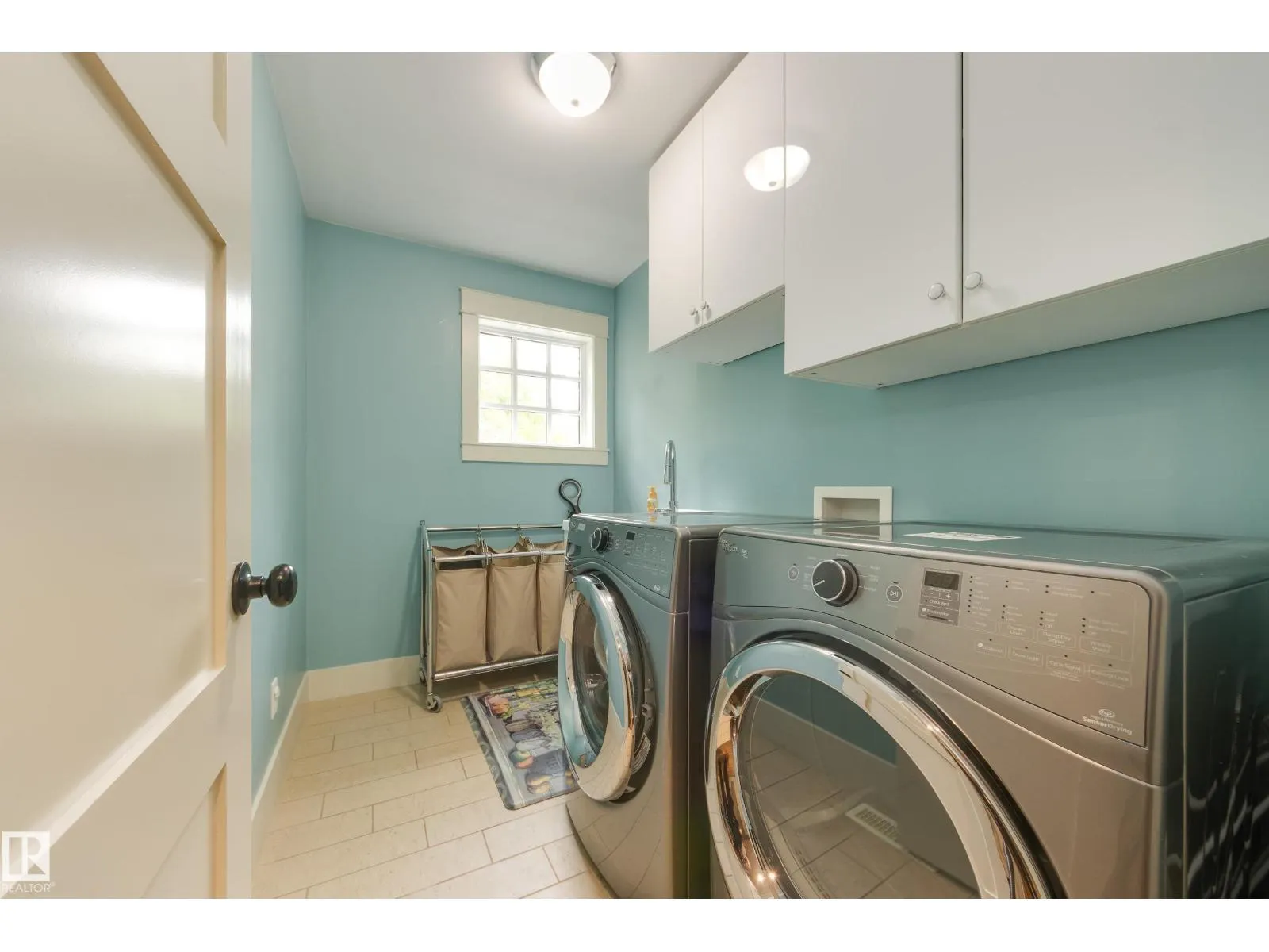 11210 60 ST NW