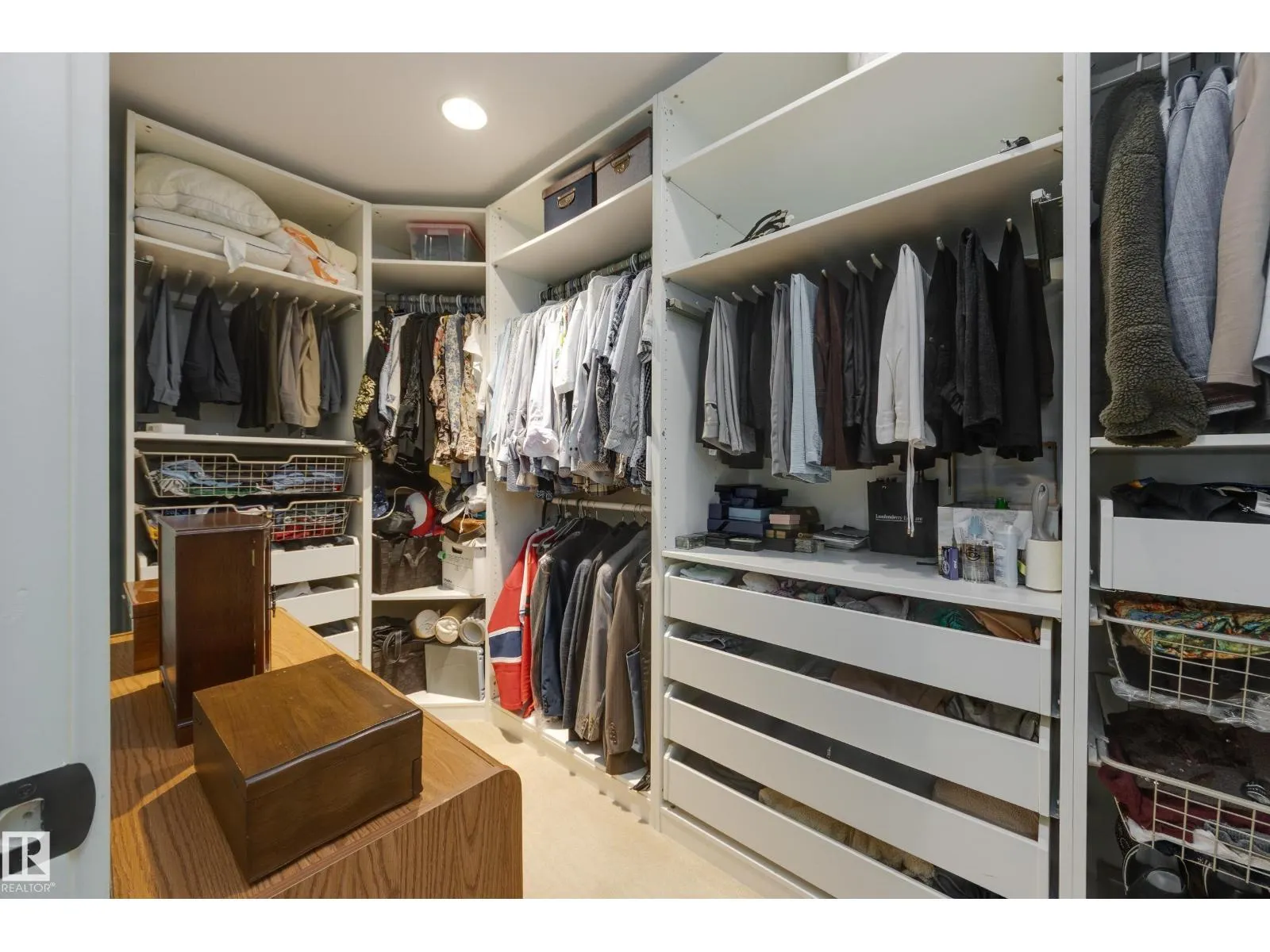 11210 60 ST NW