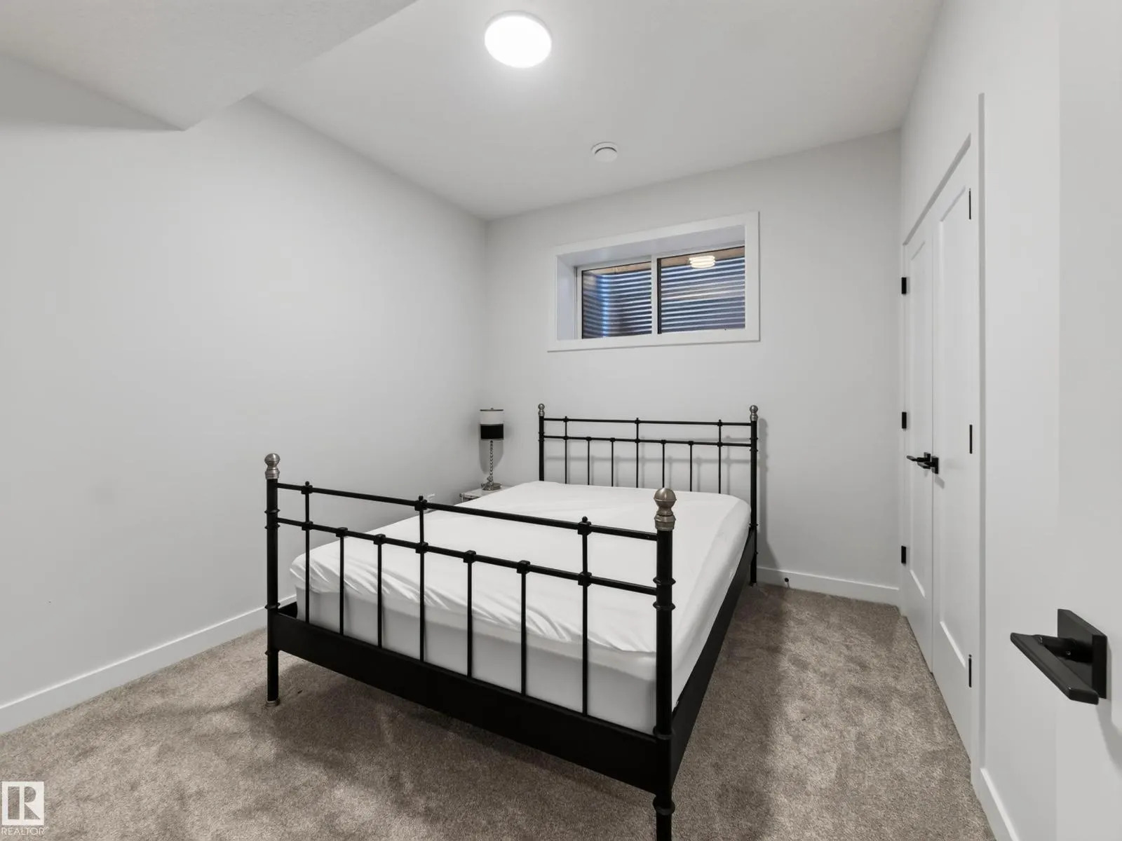 9624 99A ST NW