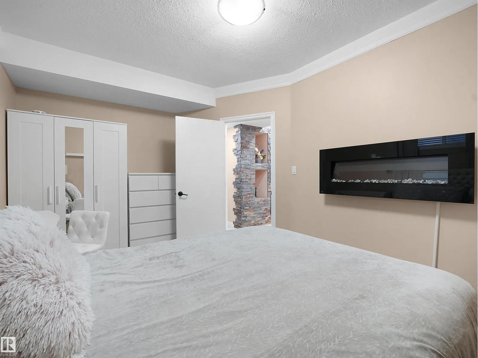 820 179 ST SW