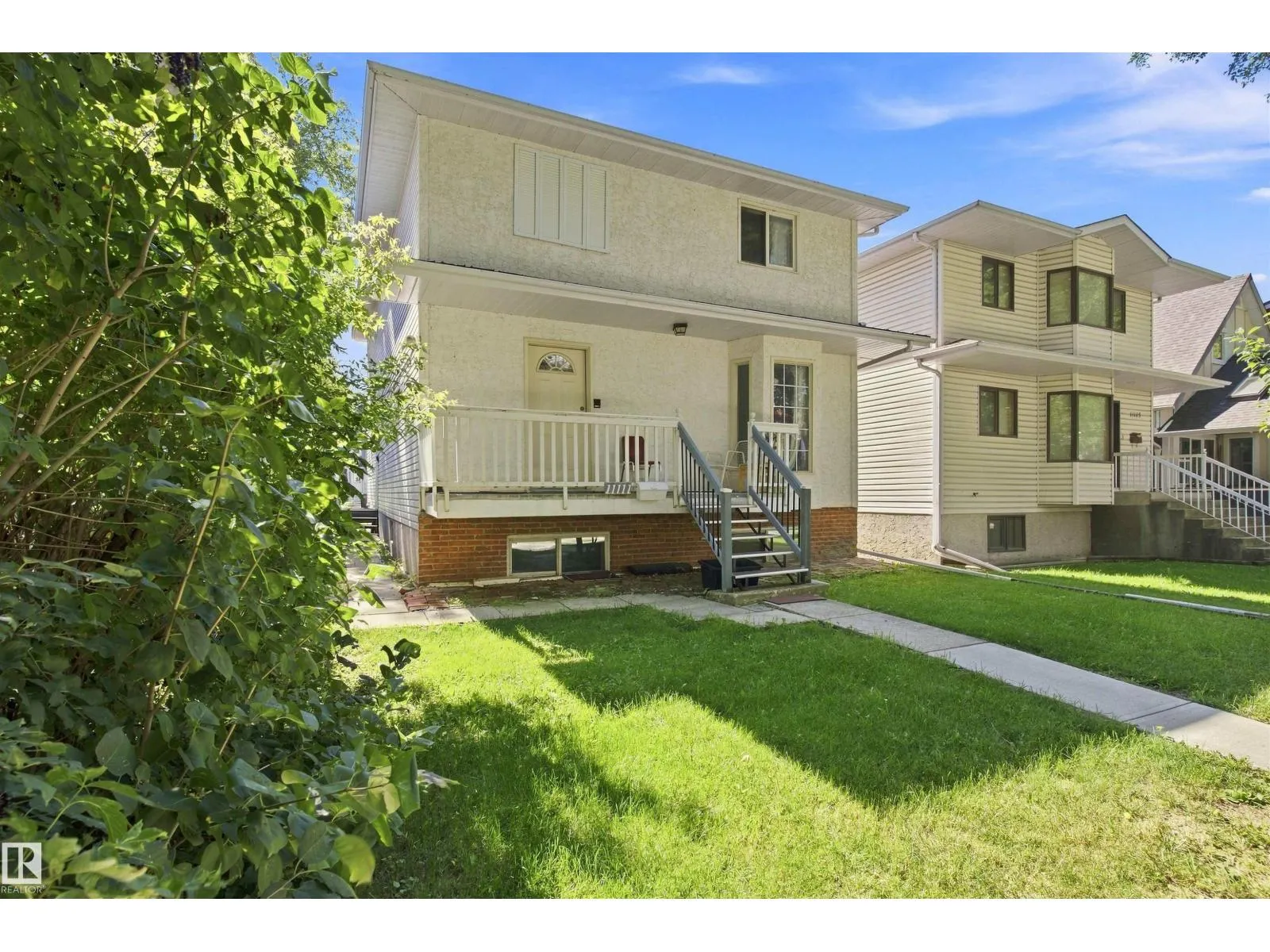 11111 81 AV NW