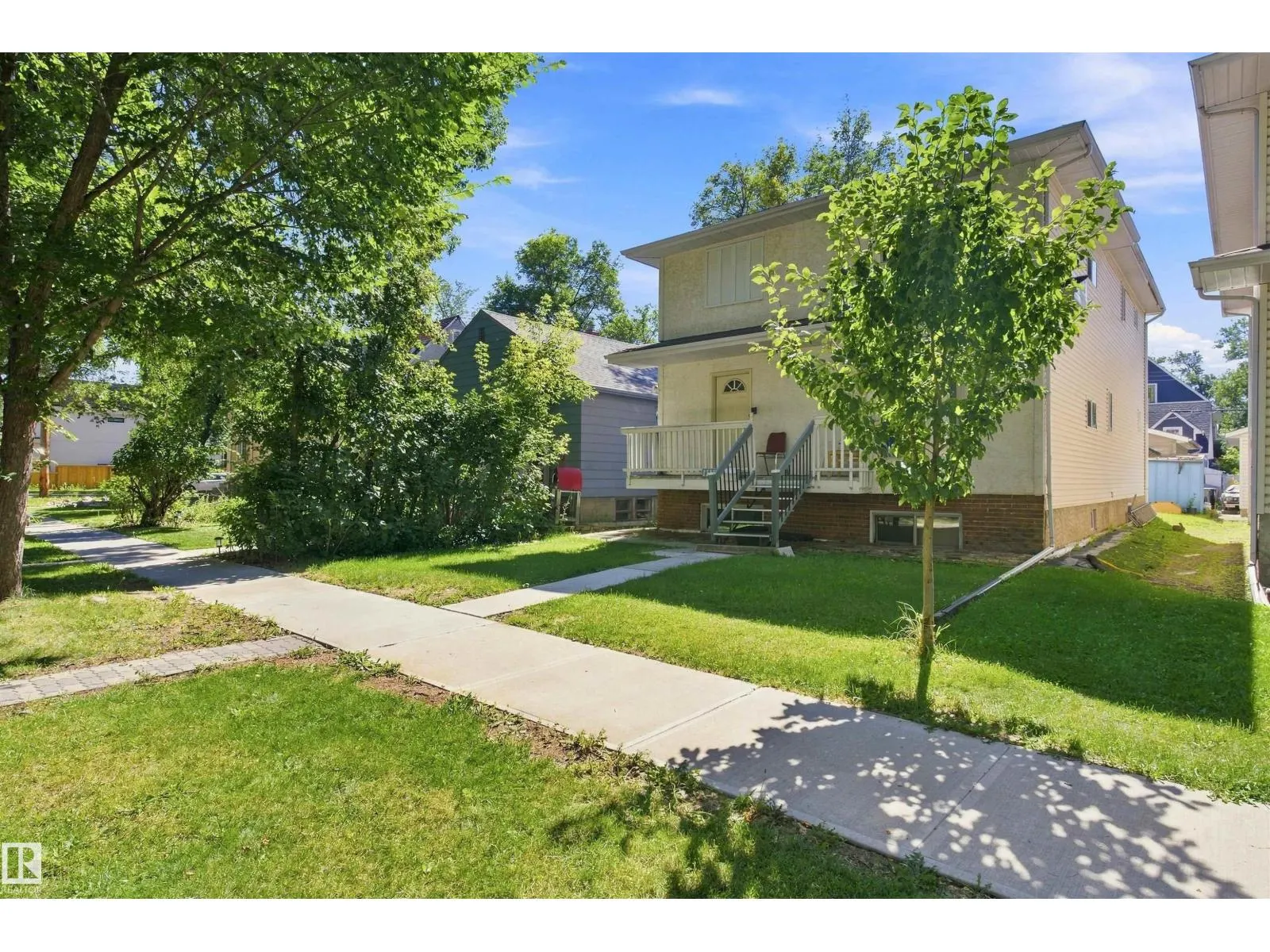11111 81 AV NW