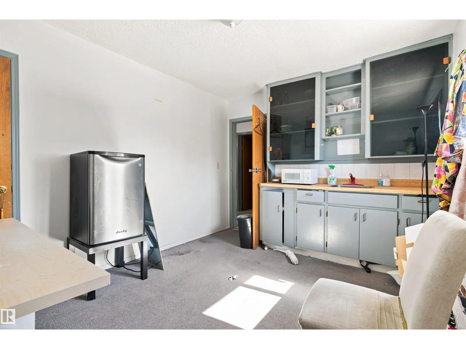 11111 81 AV NW