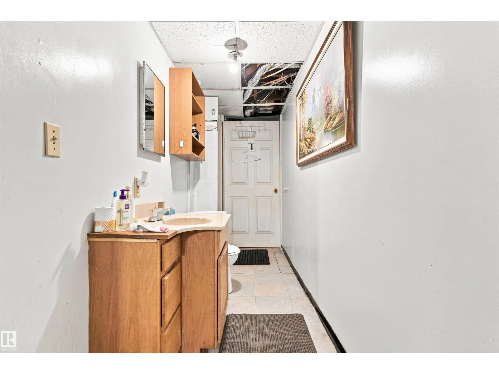 11111 81 AV NW