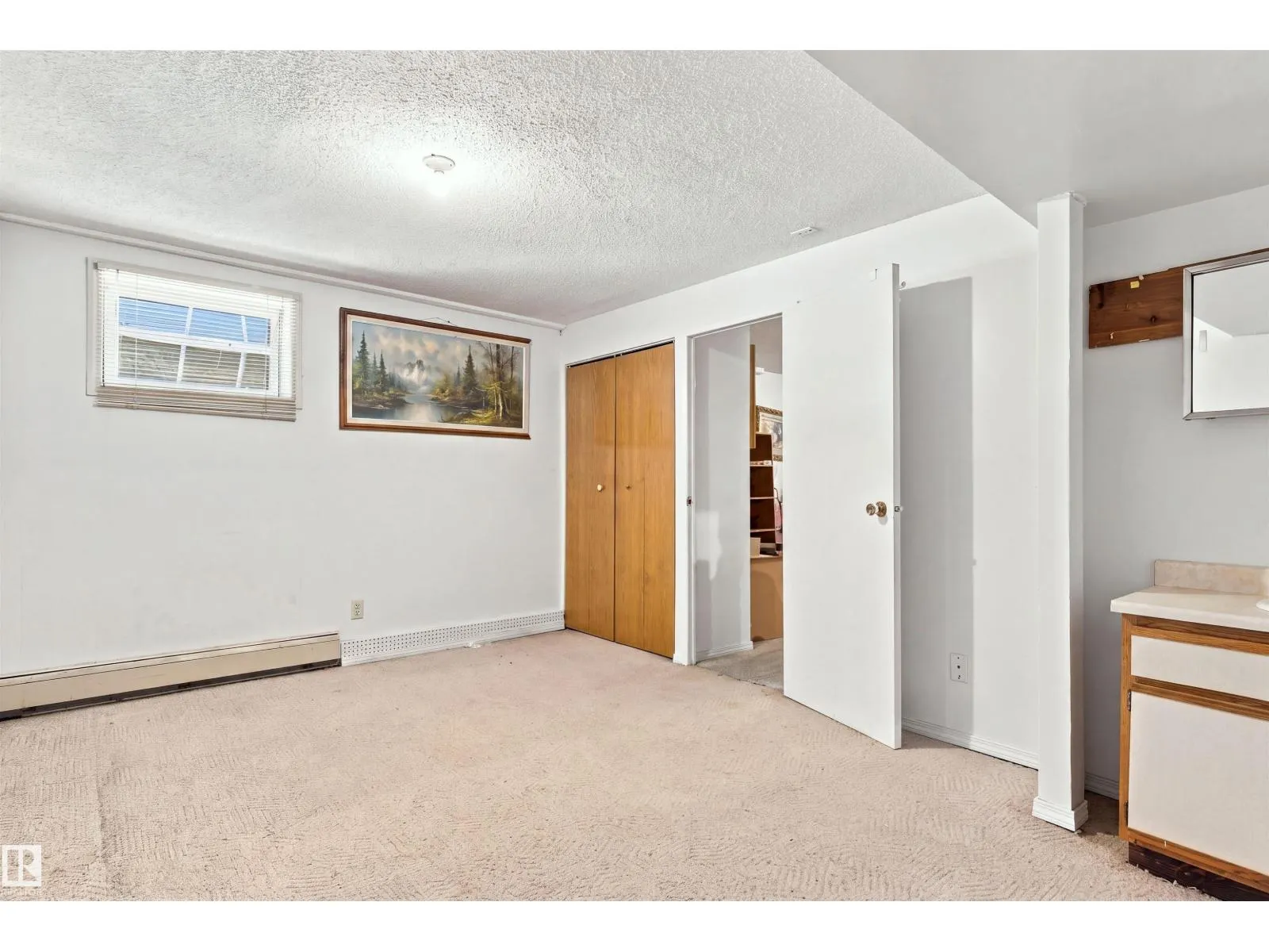 11111 81 AV NW