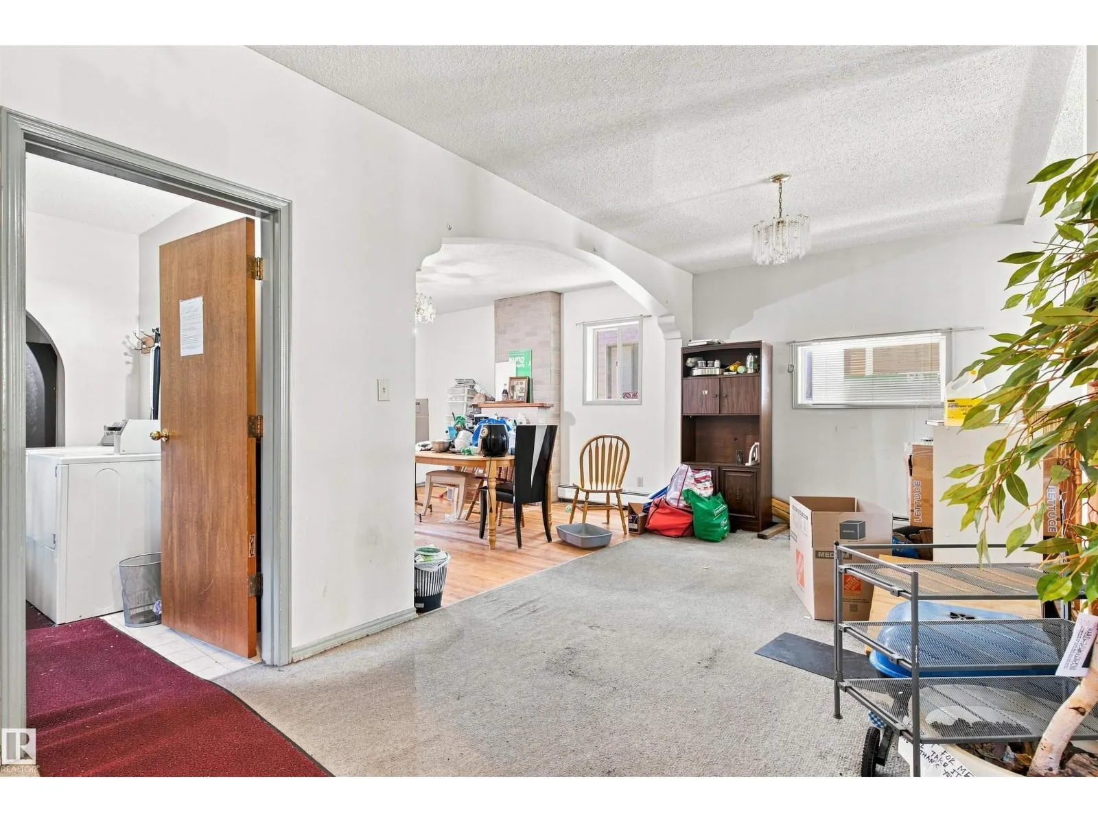 11111 81 AV NW
