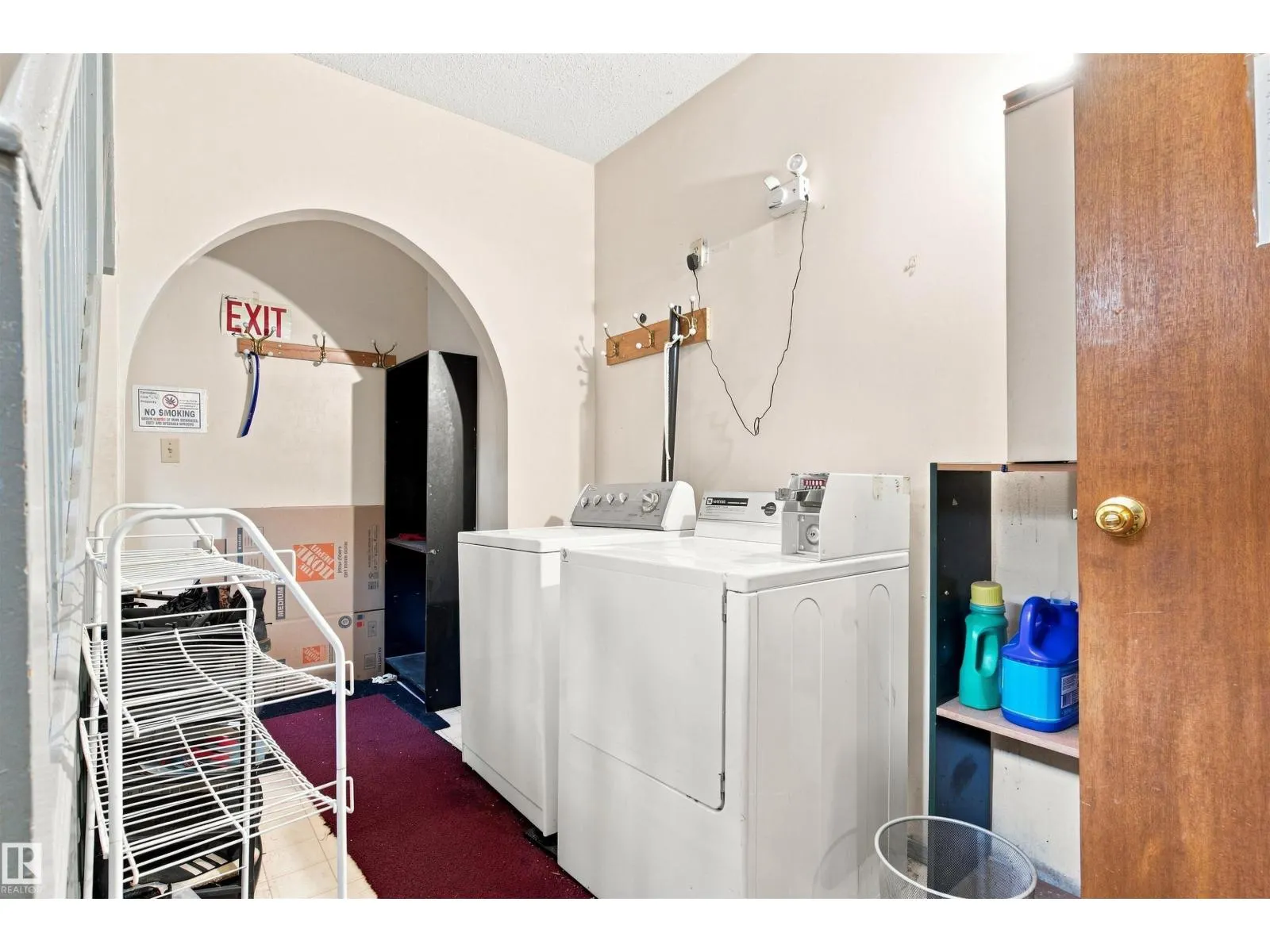 11111 81 AV NW