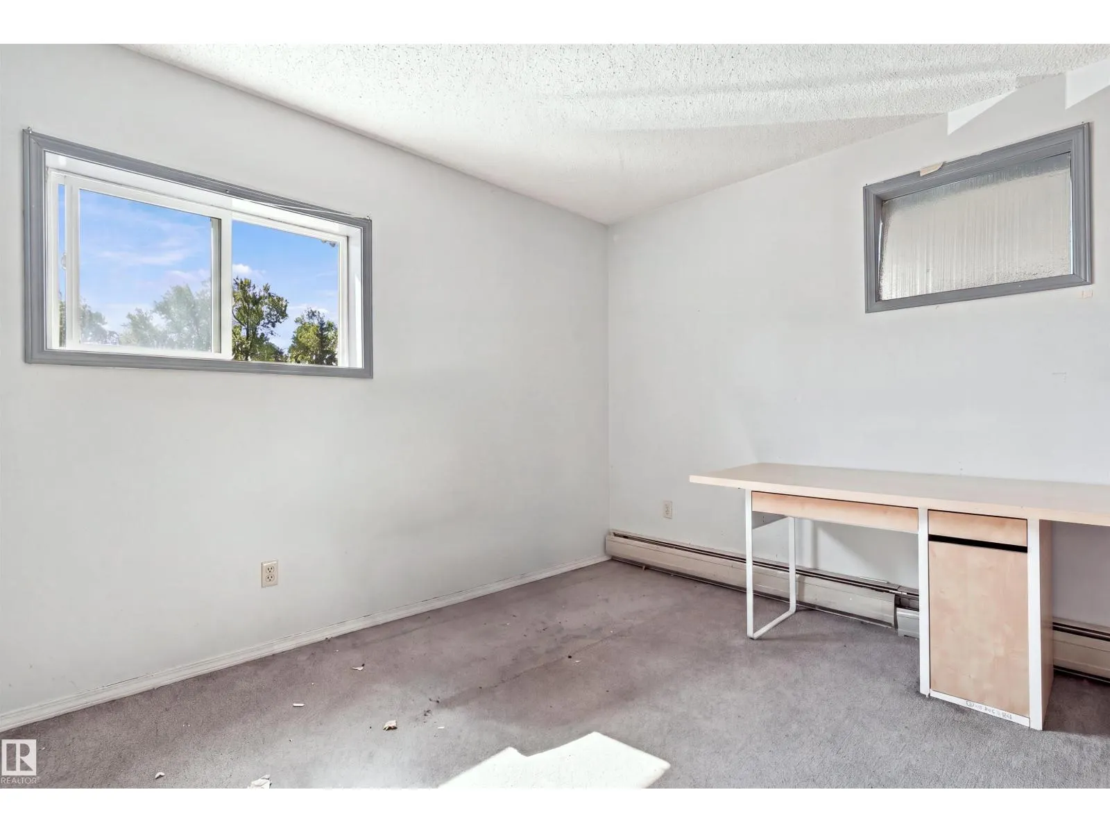 11111 81 AV NW