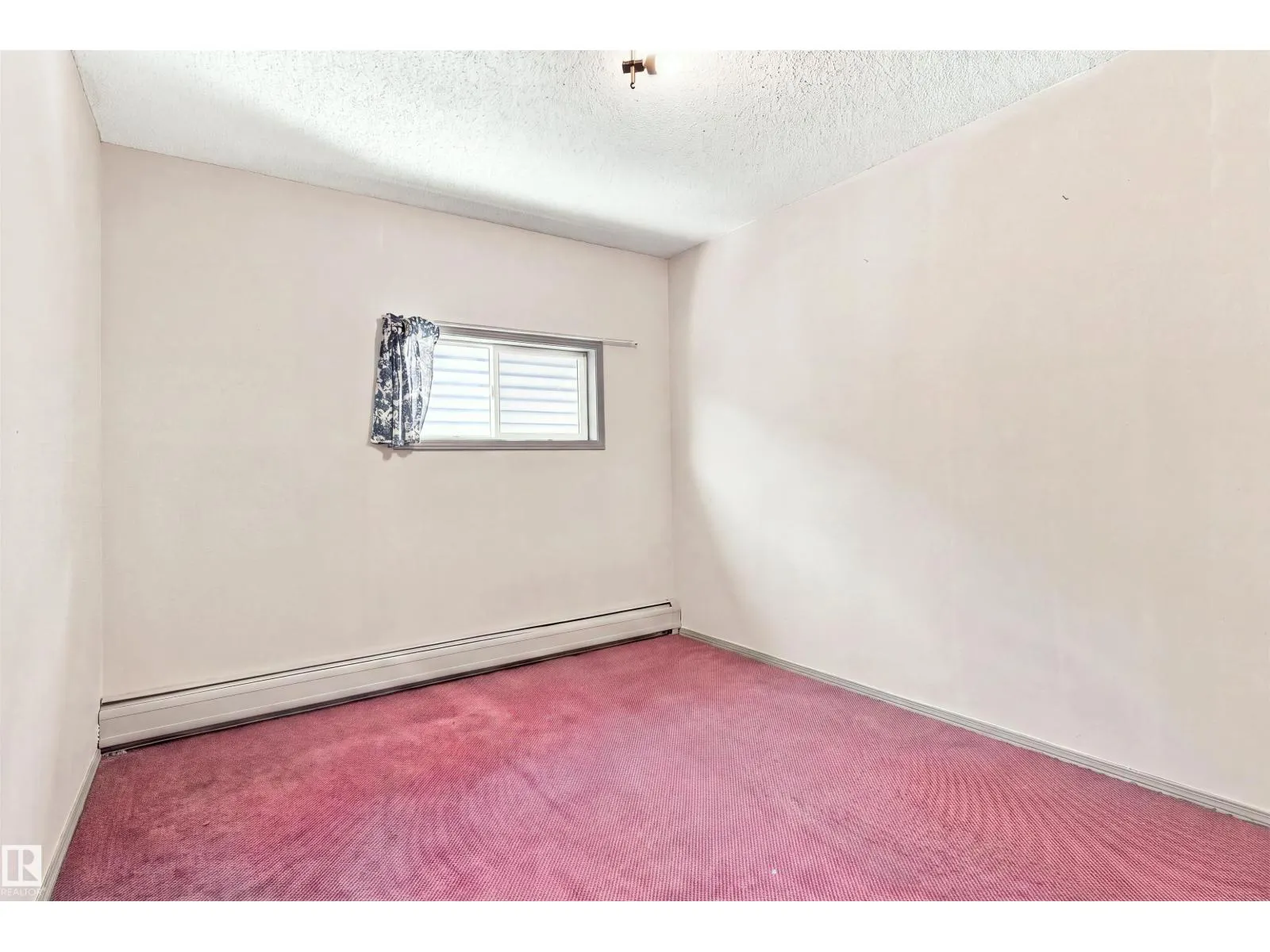 11111 81 AV NW